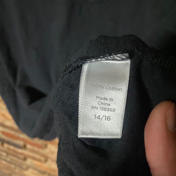 Avenue Black Short Sleeve V-Neck Pocket T-Shirt Women's Size 14/16 - Picture 3 of 4